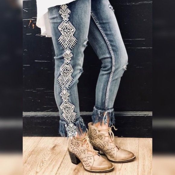 Grace Pants - Grace Jeans with embroidered designs
